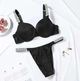 Sexig bokstav strass underkläder komfort kort push up bh och trosor 2 stycke uppsättningar för kvinnor underkläder bikini set rörelse design 8877ess