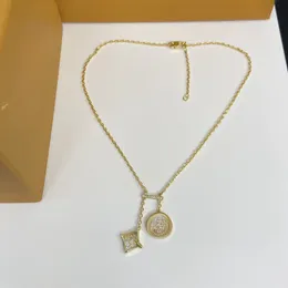 Canruo Xinghe Bellissimo stilista progetta collana di fascia alta Gioielli di moda Ciondolo Collana di Natale Confezione regalo