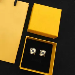 Modeontwerper Oorbellen Voor Vrouwen Oorknopjes Parel Sieraden Gouden Letters Hoepel Oorbel Diomond Bruiloft Emaille Oorstekers D220418237e