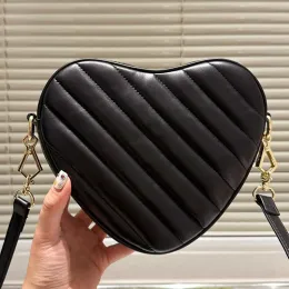 Love Package Designer väska kvinnor crossbody handväska mode singel axel messenger väskor berömda plånbok gåva party lyx totes shhopping handväska justerbar rem