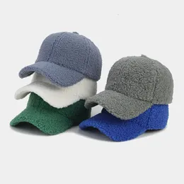 Berretto da baseball in peluche autunno inverno per donna tinta unita morbido caldo lana di agnello visiera hip hop cappelli da sole uomo 231228