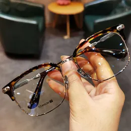 المصمم CH Cross Glasses Frame Chromes Brand Grands Sunglass Eyeglass Men Women Retro Garge Face Titanium Ultra Light Myopia Half Heart Hight Quality Prames U2G3