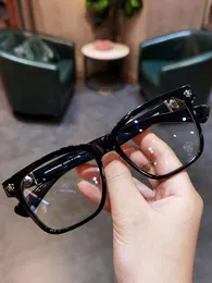 Designer Ch Cross Brillengestell Chromes Markensonnenbrille Neue Myopie-Augenlinse für Männer Frauen Retro-Platte Große flache gepaarte Herz Hochwertige Brillengestelle Jjys