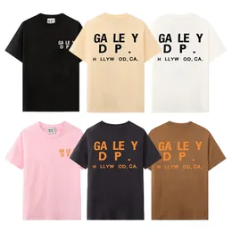 Mens Designer Garaleries T-Shirt العلامة التجارية الفاخرة T Shirts Mens Womens قصيرة الأكمام المحملات الصيفية القمصان الهيب هوب الشوارع قمم القصيرة ملابس الملابس المختلفة -1