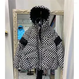 Frauen Trenchcoats 2023 Winter Koreanische Kapuzen Plaid Kurze Baumwolljacke Braun Grün Schwarz Lose Tasche Unten Parkas Weibliche Snowwear outwear