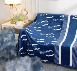 Coperta blu di design di lusso, lettera bianca, logo caldo, coperta confortevole, coperta decorativa per la stanza, 150X200 cm