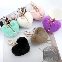 Novo adorável pelúcia pêssego coração pompom chaveiros para mulheres meninas saco pingente borla chaveiro anéis acessórios