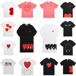 Mode Herren Play T-Shirt Cdg Designer Hearts Casual Damen Des Badge Garcons Grafik-T-Shirt Herz hinter Buchstabe auf der Brust T-Shirt ch