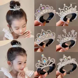 Hårtillbehör Glänsande zirkonhår för Girl Pearl Crown Princess Bands Luxury Design Claw Clip Headbands Fashion Baby