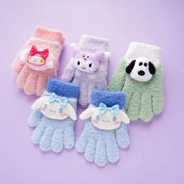 Peluche invernale per bambini della scuola materna Kuromo Cinnamoroll Melody Guanti caldi a cinque dita Accessori per neonati e ragazze lavorati a maglia 231228