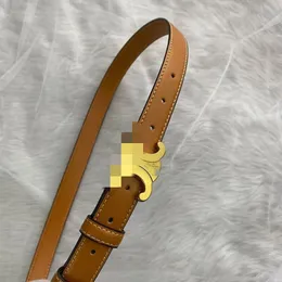 Högkvalitativ 7A Menskvinnor Designers Belts Classic Fashion Casual Letter Läderbälten Guld Buckle Fashion Styles