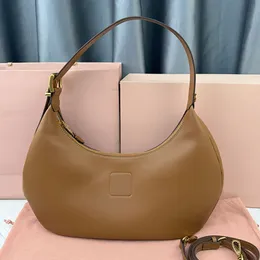 Borsa sottobraccio Hobo Borsa a mano firmata Borsa tote Borsa a tracolla mezzaluna da donna di grande capacità Chiusura con cerniera Cinturino regolabile in hardware dorato Tasca interna con cerniera