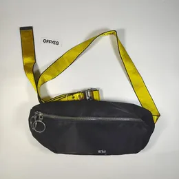 Väskor logotyp tryck fanny pack gul industriell bälte väska kvinnor män svart bum väska anpassningsbar rem bumbag designer crossbody väska