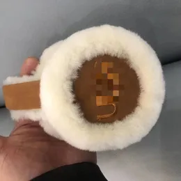 Uggslippers Tasman Ear Muff Sheepskin Designer Earmuffs Metalowa klamra Wszechstronna okładka ucha Winter Fashion Ear Wczepność dla kobiet i mężczyzn z logo