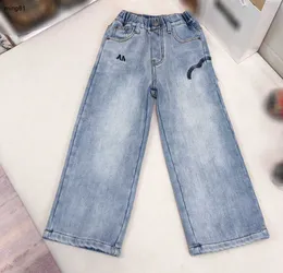 Märke baby jeans broderad logotypdesigner denim barnbyxor storlek 110-160 varm plysch interiör barnbyxor dec20