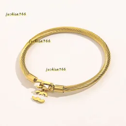 Bangle 2024 Designer de prata pulseira moda princesa presente jóias pulseira 18k banhado a ouro mulheres amor manguito pulseira festa de luxo jóias de casamento presentes por atacado