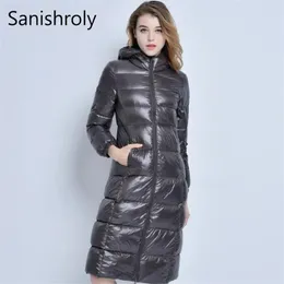 Giubbotti Sanishroly 2022 Donne di Inverno Lungo Con Cappuccio Piumino D'anatra Bianca Piumino Femminile Ultra Leggero Giù Cappotto Parka Della Tuta Sportiva Magliette e camicette 4xl