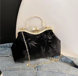 Factory outlet women shoulder bag 4 colors high sense alloy pinch ladies retro handbag elegant atmosphere velvet bag niche popular solid color shell handbags 35934#