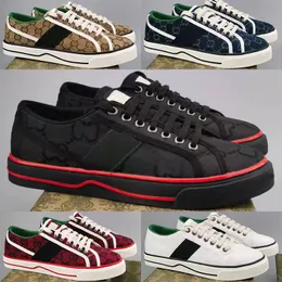 Tennis 1977 Scarpe casual Sneakers da uomo Bianco Rosa Classico denim jacquard Scarpe da ginnastica vintage Runner Skate Designer nuove scarpe equilibrate