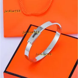 Bangle Love Screy Bransoletka 2024 Bransoletki Bransoletki Boguła luksusowa biżuteria Kobiety Tytanium stal stopowa złota rzemieślnicza Róża nigdy nie zanikaj, nie alergiczny -gold -gold