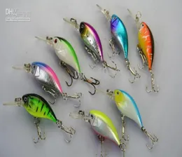 Lot 30 LEURRES DE PÊCHE CRANKBAIT CROCHETS BASS 46g55cm050168465494885