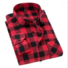 Męskie koszule na swobodne koszule 2023 Spring szczotkowane w kratę Flanel Flannel Vintage Mens Klasyczna koszula