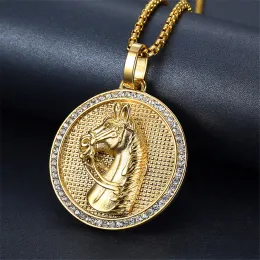 Collana con ciondolo Jockey Club in oro giallo 14k con testa di cavallo, collana con strass ghiacciati, gioielli unisex Hip Hop