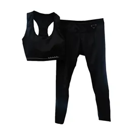 Designer preto esporte colete designer de metal apertado leggings mulheres verão yoga outfit carta impressão acolchoado tanques elásticos calças ginásio