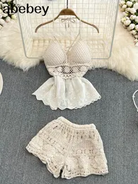 Etekler 2022 Yaz Yeni Tatiller Crotchet Camisole Top + Sıcak Şort Kadınlar 2pcs Plaj Takım Sırtsız Askı Üst Şort Setleri