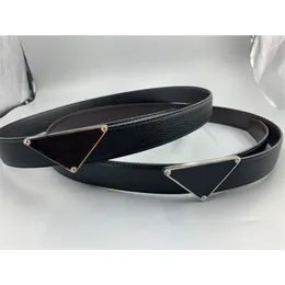 Cinture da uomo firmate Cintura in pelle di moda Cintura di design di lusso Cintura con fibbia liscia nera Cintura in vera pelle per uomo251W