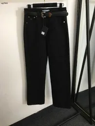 jeans firmati donna abbigliamento di lusso per pantaloni autunnali da donna moda triangolo logo ragazza pantaloni a gamba dritta 30 dicembre