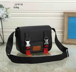 2024 Designer mens bags C's CARRIAGE messenger bag LEAGUE Shoulder crossbody handbags Satchels backpack men women PU splicing square wallet