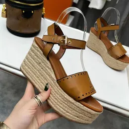 Designer Shoes Women Sandals Thick Bottom Straw Shoes Rubber Perforated Leather Letters Floral Printed Slope Heel Sandals With Box