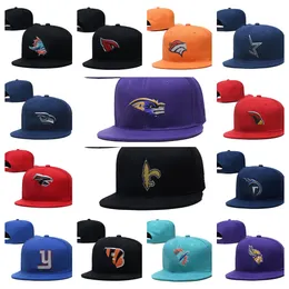 Tanie baseballowe snapbacki Regulowane czapki Flat Hat Designer dopasowany kapelusz All TEM logo haft haft bawełniany koszykówka futbolowy kapelusz z czapką zamkniętą na zewnątrz czapka sportowa