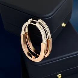 Projektant Hoop kolczyki duże kobiety moda Huggie okrągły zamek kolczyki męskie luksusowe złota biżuteria T Lady dynda stadnina kolczyk urok kolczyk 237013C