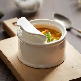 Kreatywny pop może ukształtować ceramiczne słodkie deser zupa miska pudding sos jaj jajko gulasz pieczone miski w restauracji zastawa stołowa