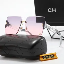 Män och kvinnor modedesigner varumärke solglasögon klassiska sportkörglasögonglasögon utomhus strand sport uv solglasögon