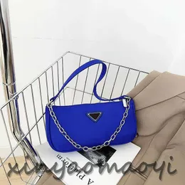 Damska torba na ramię luksusowego projektanta Torba listonoszka z łańcuszkiem Nylonowa mała kwadratowa torba Torba na telefon komórkowy Royal blue