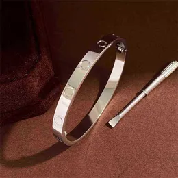 女性愛好家のブレスレットシルバーゴールド腕輪男性高級デザイナーチタン鋼カップルシンプルなファッションボルトドライバーなし釘ネジダイヤモンド