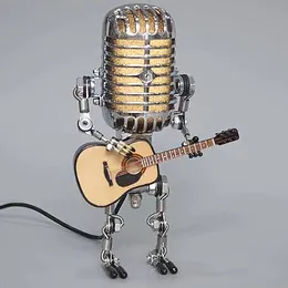 Dekorativa föremål Statyetter Vintage Mikrofon Robot Med Gitarr Metallfigurer För Inredning Bordslampa Ornament Hem Figuriner Dekoration 230703