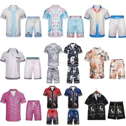 Camisas de roupas de moda de designer da Casa 23 Springsummer New Casa Digital Pattern Letter Printing Short Sleeve Shirt Polo for Men Womens Trendy Loose Pullo