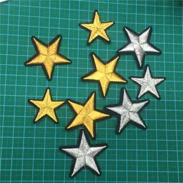 Lote de 48 pçs Emblemas bordados com estrelas de ouro e prata Remendos de estrelas para adesivos de roupas Adesivos de roupas 241t