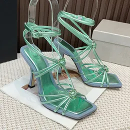 Kadınlar Rhinestones Buckle Dekorasyon Sandalları Lüks Tasarımcılar Stiletto Sandalet Metalik Deri Ayak Bileği Açık Toe Kadın Deri Dış Tablo Akşam Partisi Ayakkabıları