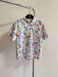 Damenblusen, Hemden, Designer-Kurzarmshirt mit frischem Obstdruck, Reverstasche, romantischer Urlaubsstil, leichtes und atmungsaktives Oberteil in Kontrastfarbe für Damen 2LBU