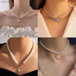 Colar elegante coreano de contas de pérolas para mulheres, moda feminina, strass, borboleta, coração, pingente, gargantilha, joias L230704