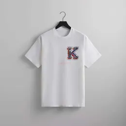 Modne ubrania od projektantów Koszulki T-shirty Kith Needlepoint Vintage Tee Elegancka koszulka Kprint Wykonana z czystej bawełny Oddychająca Krótkie rękawy Bawełniana odzież uliczna Sportswe