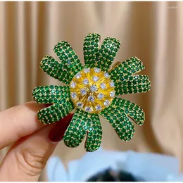 Broszki moda zaawansowany kolor cyrkon kwiat broszka wykwintne luksusowe przeciw ekspozycji roślina słonecznika stanik biżuteria Pin