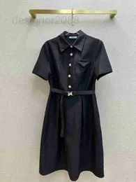 Casual Dresses designer i fransk stil Hepburn lapel kortärmad klänning med veckat midjeband för att visa slimmande strass utsmyckningar A-linje mellanlång kjol