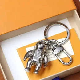 Anahtarlık Tasarımcı Keychain Lüks Anahtar Keychain Metal Sense Tasarım Humanoid Moda Günlük Stil Anahtar Zinciri Çok yönlü popüler asılı çanta telefon kılıfı çok iyi