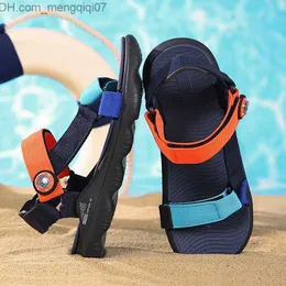 Sandali Sandali Estate Bambini Bambino Bambino Scarpe da spiaggia Fondo morbido Antiscivolo Ragazzi Ragazze Sport Tempo libero Bambini Infantile Scarpa casual 230322 Z230706